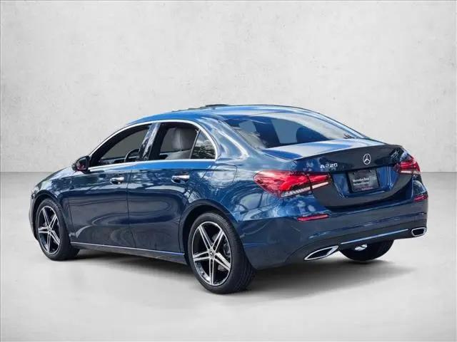 2021 Mercedes-Benz A 220 A 220