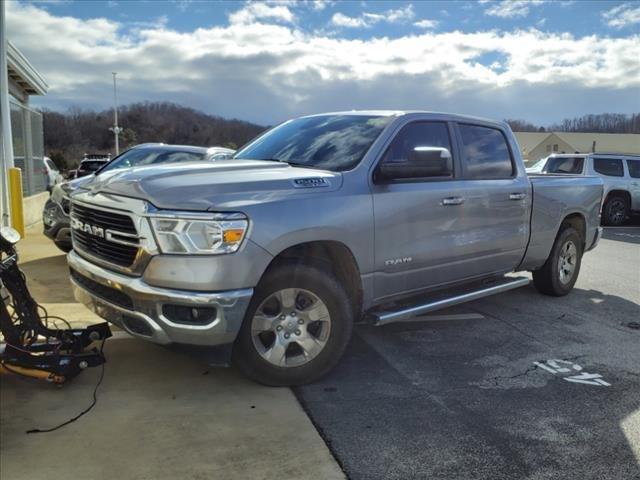 2020 RAM 1500 Big Horn Crew Cab 4x4 64 Box