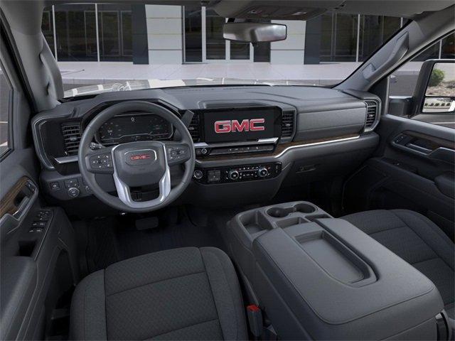 2025 GMC Sierra 2500HD 4WD Crew Cab Standard Bed SLE