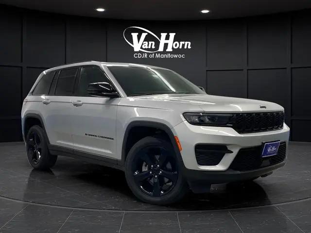 2023 Jeep Grand Cherokee Altitude X 4x4 for sale in Manitowoc, WI
