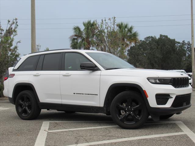 2023 Jeep Grand Cherokee Altitude 4x2