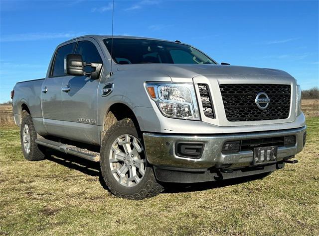 2019 Nissan TITAN XD SV Gas