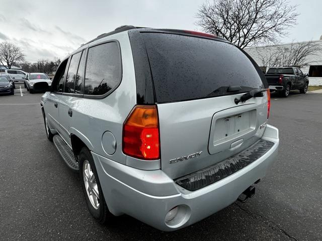 Used 2008 GMC Envoy For Sale in Waterford Twp, MI