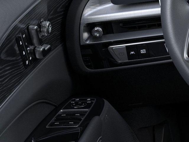 2025 Cadillac iQ Sport 2 RWD