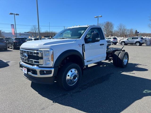 2024 Ford 600 XLT