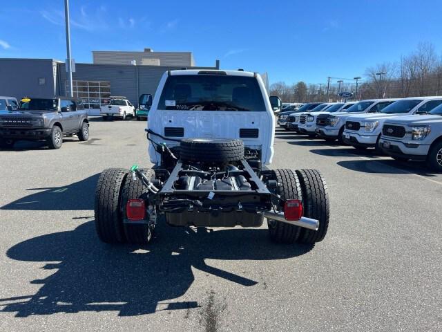 2024 Ford 600 XLT