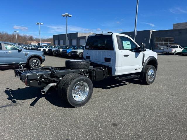 2024 Ford 600 XLT