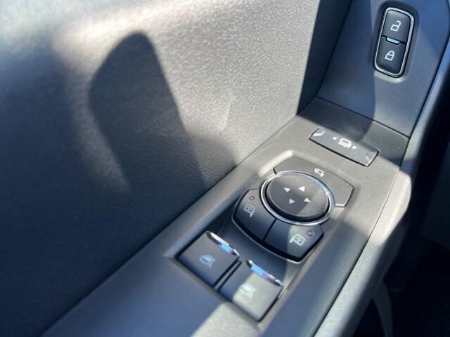 2024 Ford 600 XLT