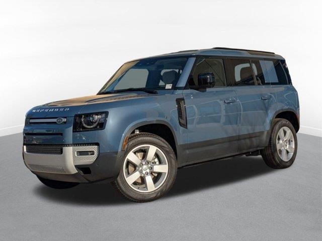 2025 Land Rover Defender 110 P300