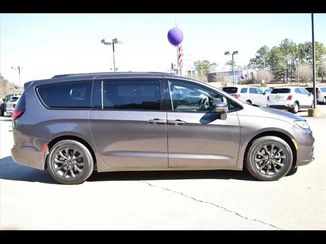 2021 Chrysler Pacifica Touring