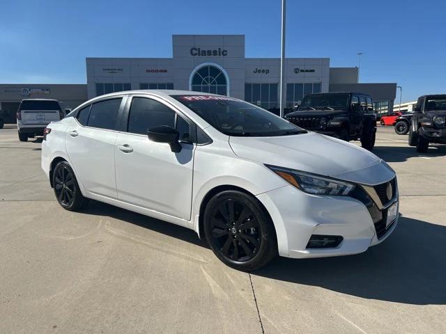 2020 Nissan Versa SR Xtronic CVT