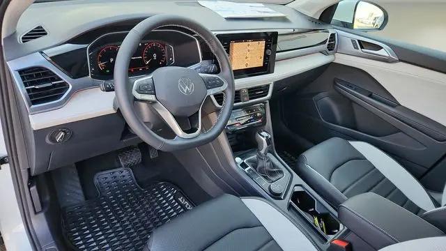 2025 Volkswagen Taos 1.5T SEL