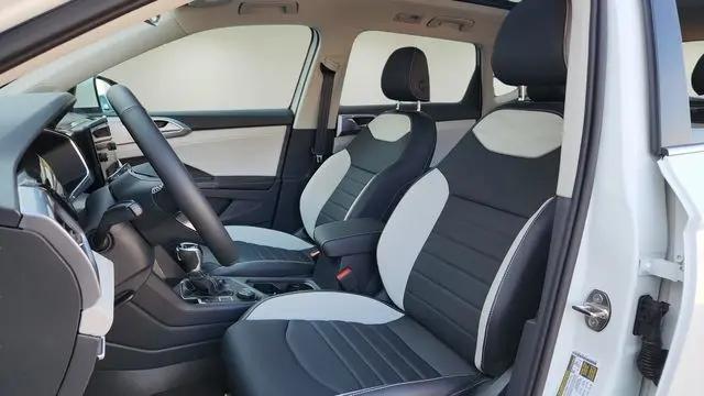 2025 Volkswagen Taos 1.5T SEL