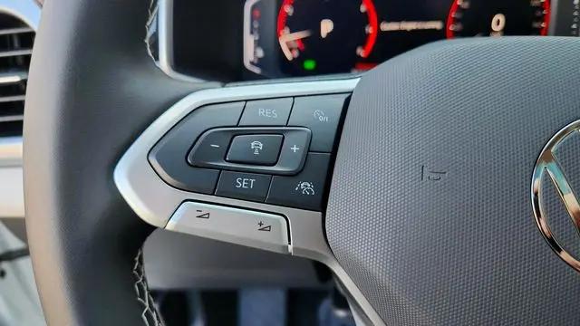 2025 Volkswagen Taos 1.5T SEL