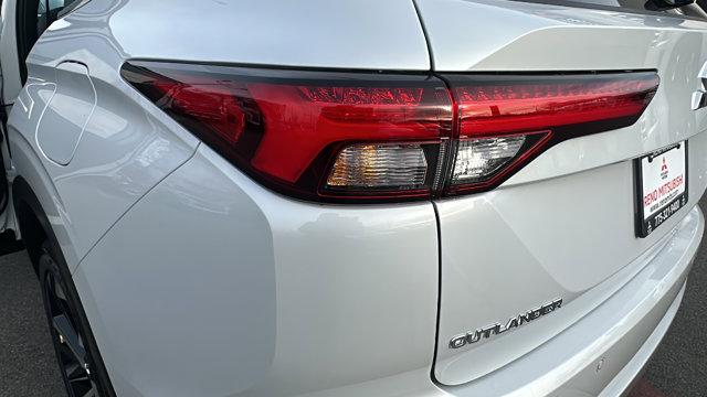 2025 Mitsubishi Outlander PHEV SE S-AWC