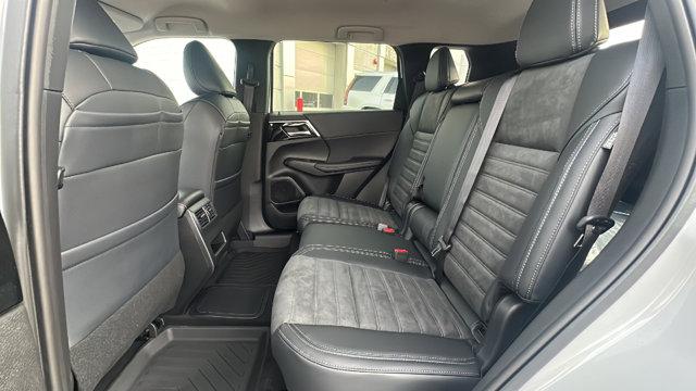 2025 Mitsubishi Outlander PHEV SE S-AWC