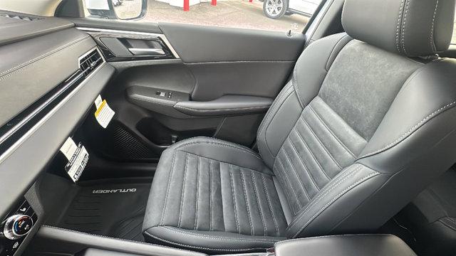 2025 Mitsubishi Outlander PHEV SE S-AWC