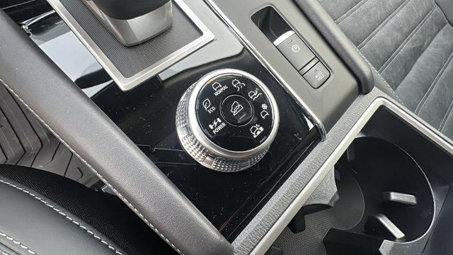 2025 Mitsubishi Outlander PHEV SE S-AWC