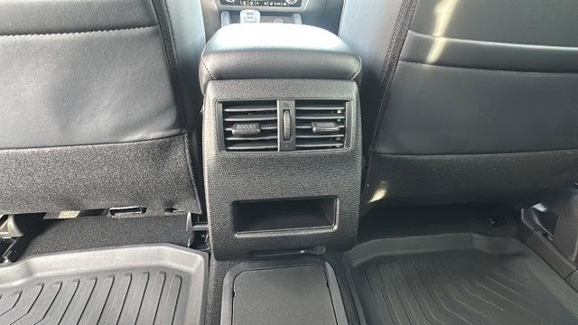 2025 Mitsubishi Outlander PHEV SE S-AWC