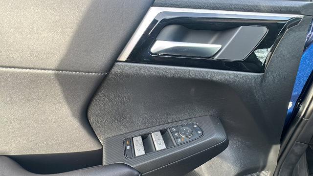 2025 Mitsubishi Outlander PHEV SE S-AWC