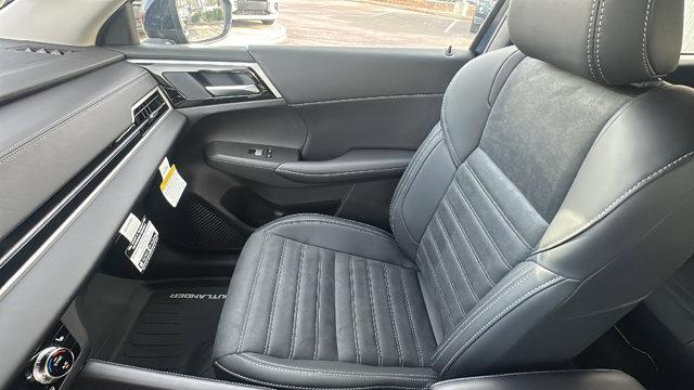 2025 Mitsubishi Outlander PHEV SE S-AWC