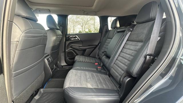 2025 Mitsubishi Outlander PHEV SE S-AWC