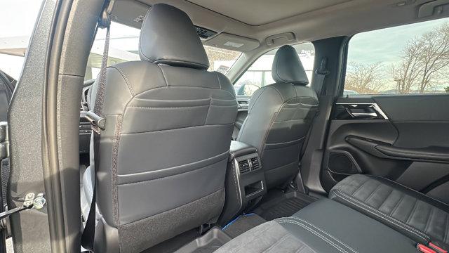 2025 Mitsubishi Outlander PHEV SE S-AWC
