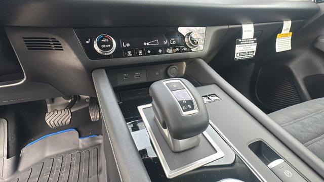 2025 Mitsubishi Outlander PHEV SE S-AWC