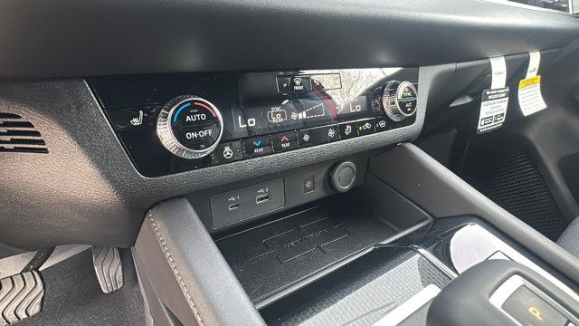 2025 Mitsubishi Outlander PHEV SEL BLACK EDITION S-AWC