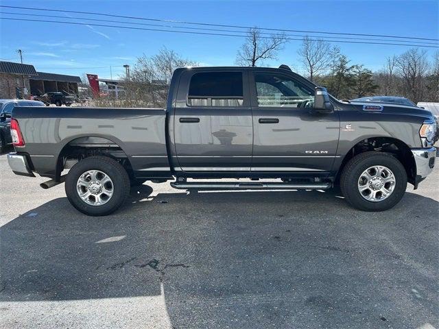 2024 RAM 2500 Big Horn Crew Cab 4x4 64 Box