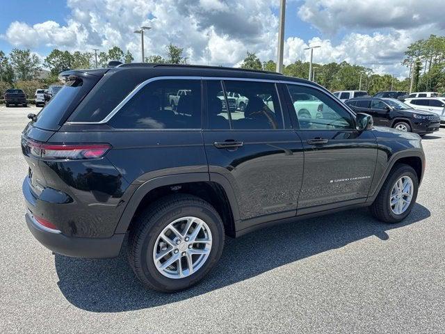 2025 Jeep Grand Cherokee GRAND CHEROKEE LAREDO X 4X2