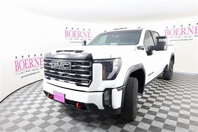 2024 GMC Sierra 3500HD 4WD Crew Cab Standard Bed AT4