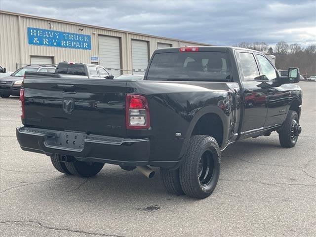 2024 RAM 3500 Big Horn Crew Cab 4x4 8 Box