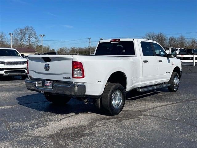 2023 RAM 3500 Big Horn Crew Cab 4x4 8 Box