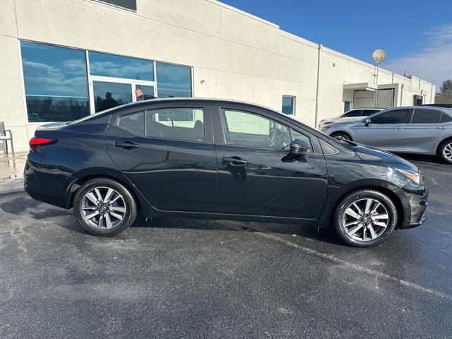 2021 Nissan Versa SV Xtronic CVT