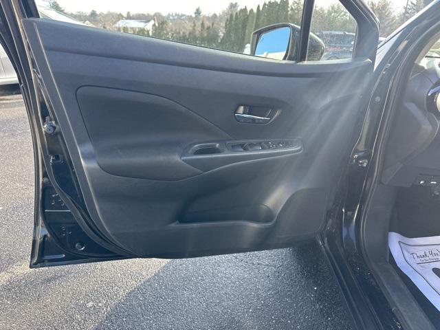 2021 Nissan Versa SV Xtronic CVT
