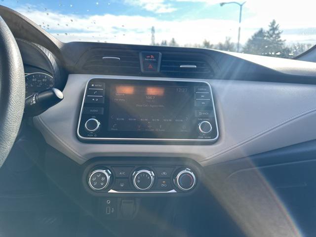 2021 Nissan Versa SV Xtronic CVT