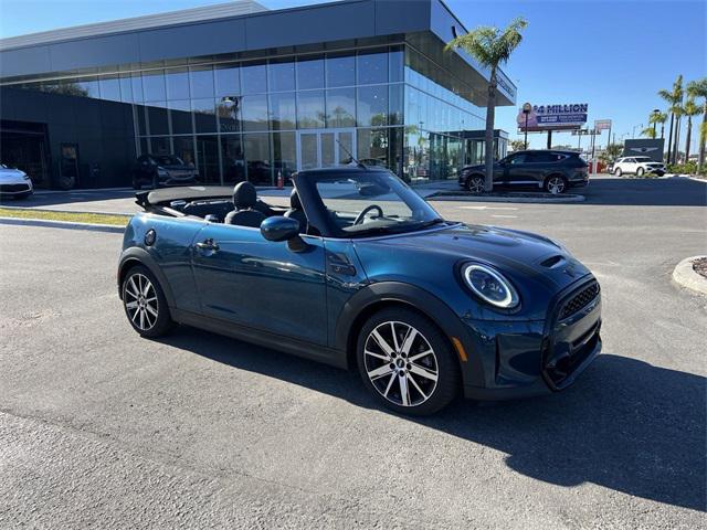 2022 MINI Convertible