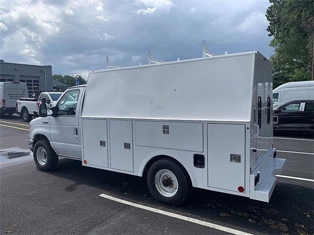 2025 Ford E-350 Cutaway BASE