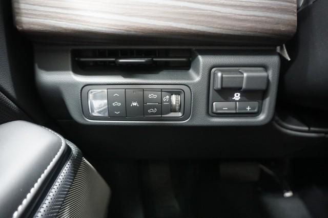 2025 GMC Sierra Max Range Denali
