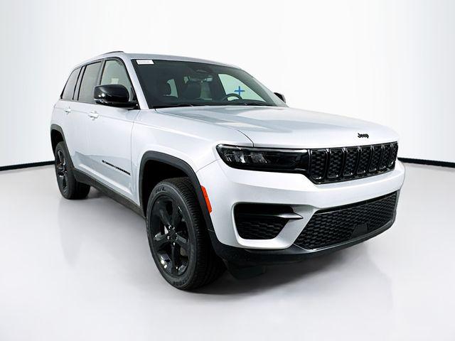 2025 Jeep Grand Cherokee GRAND CHEROKEE ALTITUDE 4X2