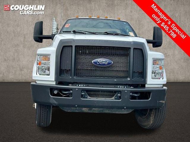 2019 Ford F-750 Tractor Base