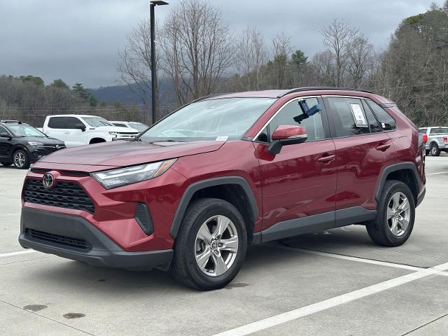 2022 Toyota RAV4 XLE