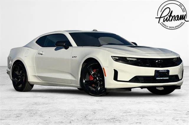 2021 Chevrolet Camaro RWD Coupe LT1