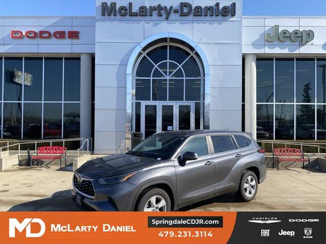 2023 Toyota Highlander L