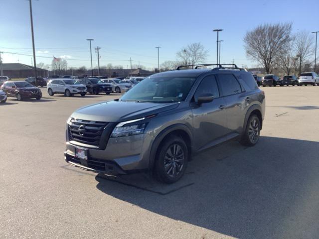 2022 Nissan Pathfinder SV 2WD