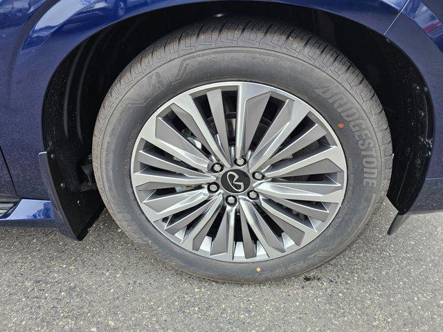 2025 INFINITI QX80 SENSORY AWD