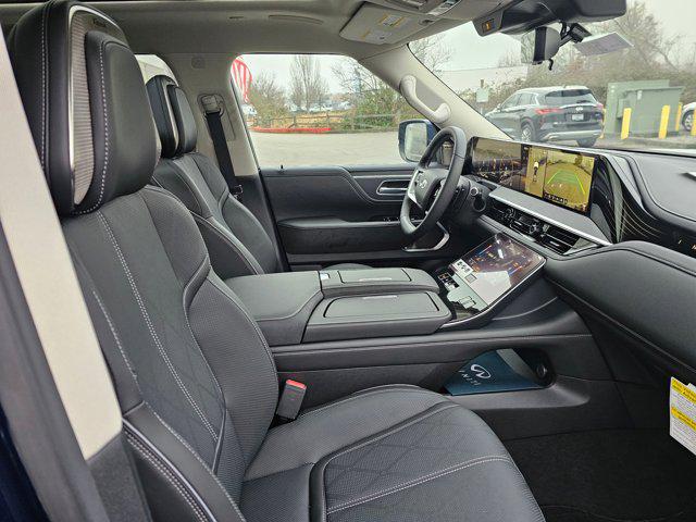 2025 INFINITI QX80 SENSORY AWD