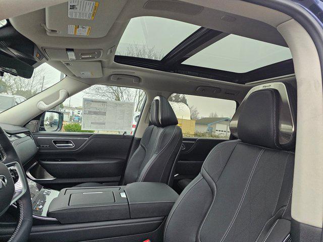 2025 INFINITI QX80 SENSORY AWD