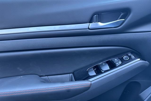 2025 Nissan Altima SR FWD